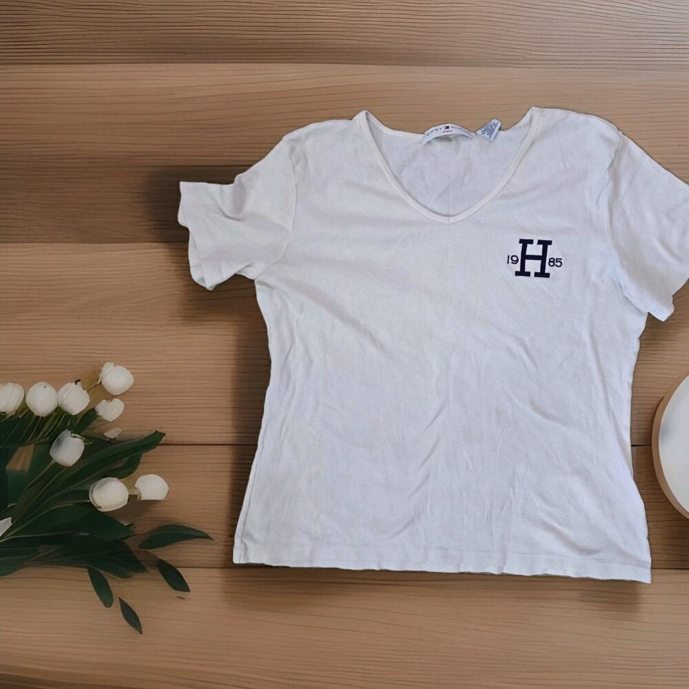 Vintage 90's Y2k (2001) Tommy Hilfiger‎ White V Neck Logo T-Shirt :  XL